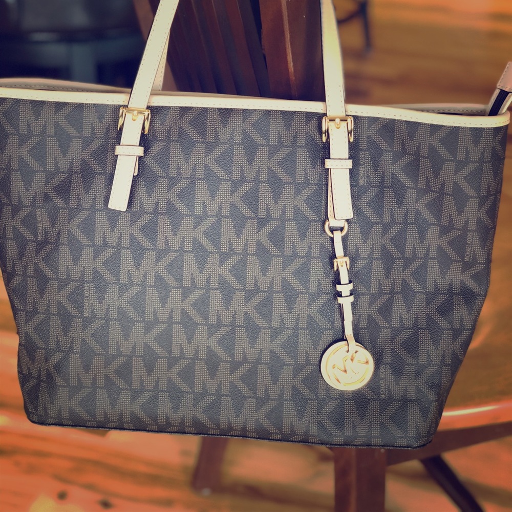 Classic Michael Kors